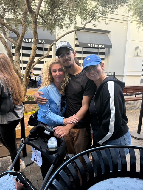 47C3BE17-DFD1-4C64-B496-C3F5596F752D